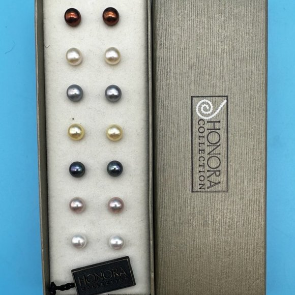 Honora Collection Freshwater Pearl sterling silver 7 Pair Button Stud Earrings - Picture 2 of 6